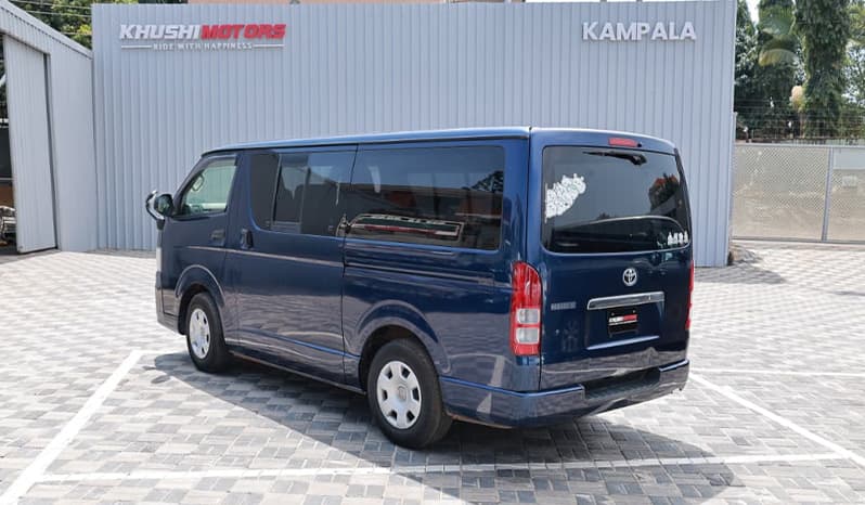 2012 Toyota Hiace image-11