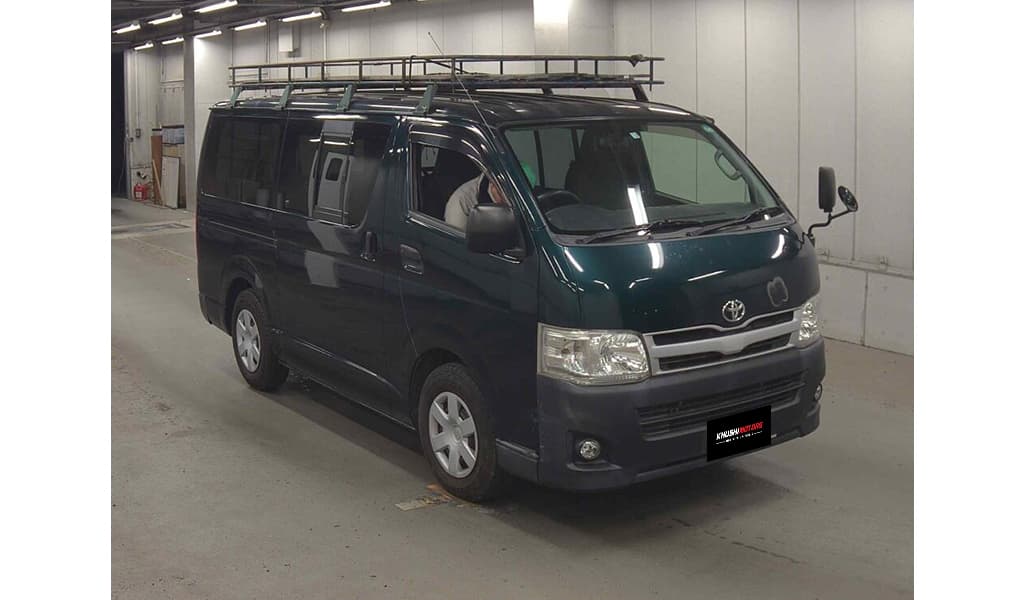 2012 Toyota Hiace DX image-1