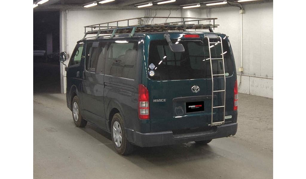 2012 Toyota Hiace DX image-3