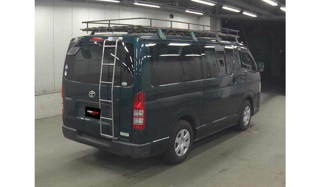 2012 Toyota Hiace DX image-4