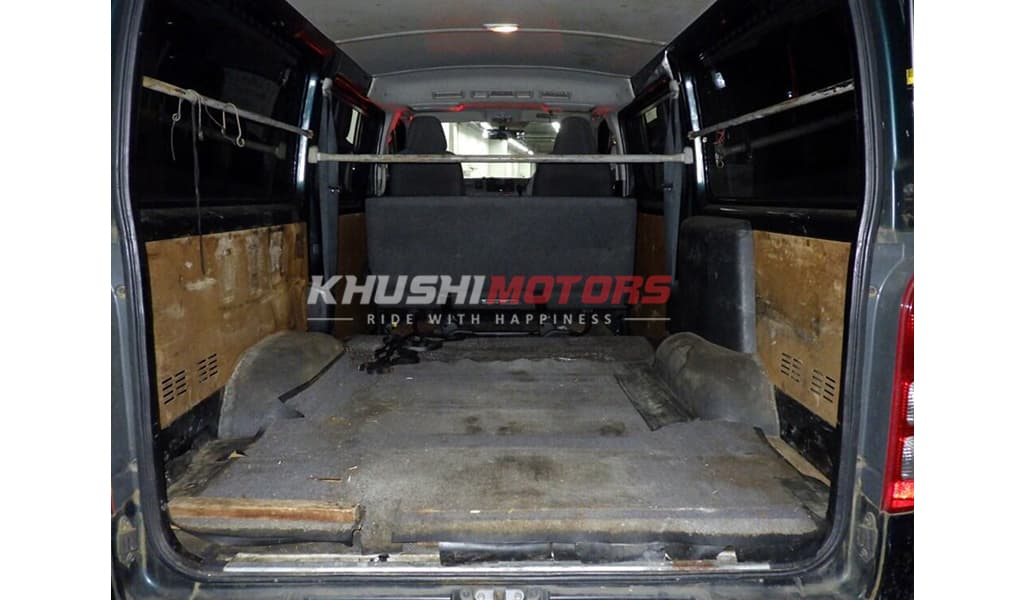 2012 Toyota Hiace DX image-6