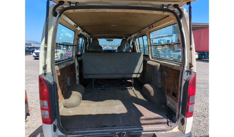 2010 Toyota Hiace DX image-10