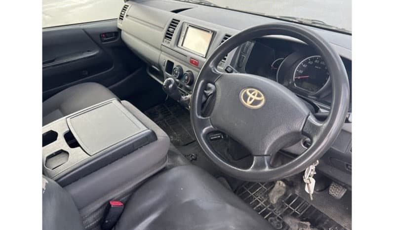 2011 Toyota Hiace DX image-4
