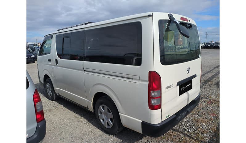 2013 Toyota Hiace DX image-7