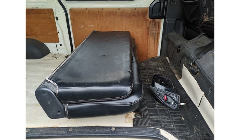 2012 Toyota Hiace Long DX GL package image-9