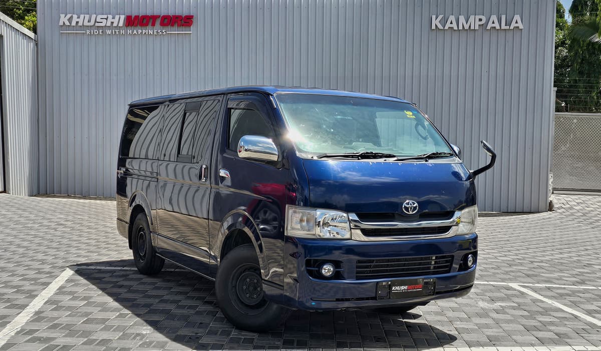 2010 Toyota Hiace Super GL image-1