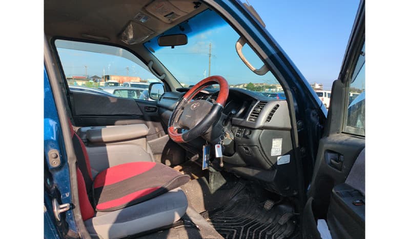 2010 Toyota Hiace Super GL image-6