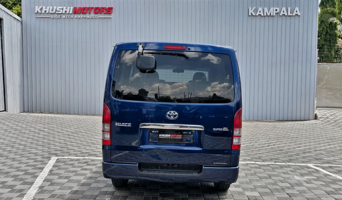 2010 Toyota Hiace Super GL image-18