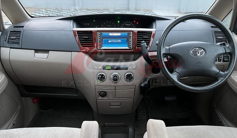 2002 Toyota Noah image-11