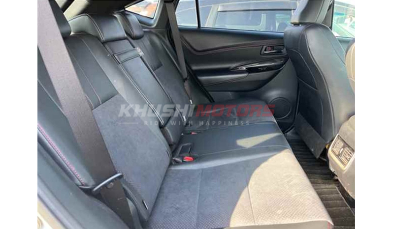 2017 Toyota Harrier image-2