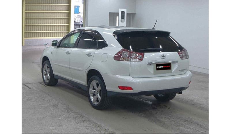 2011 Toyota Harrier image-4