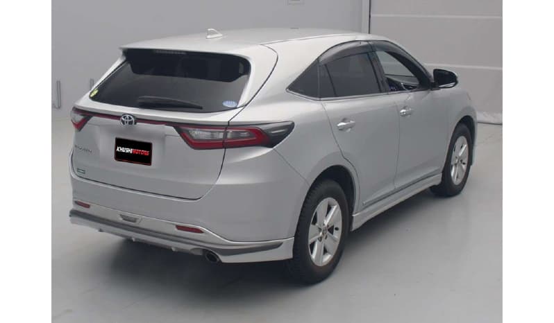 2017 Toyota Harrier image-5