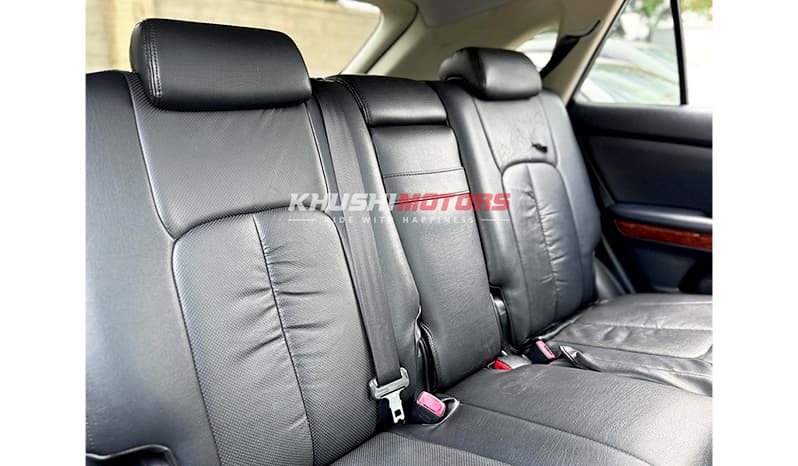 2011 Toyota Harrier image-12