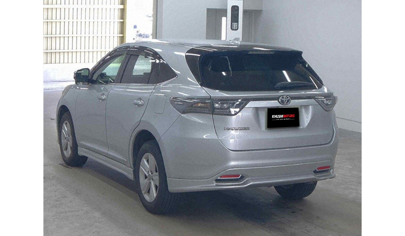 2015 Toyota Harrier image-3