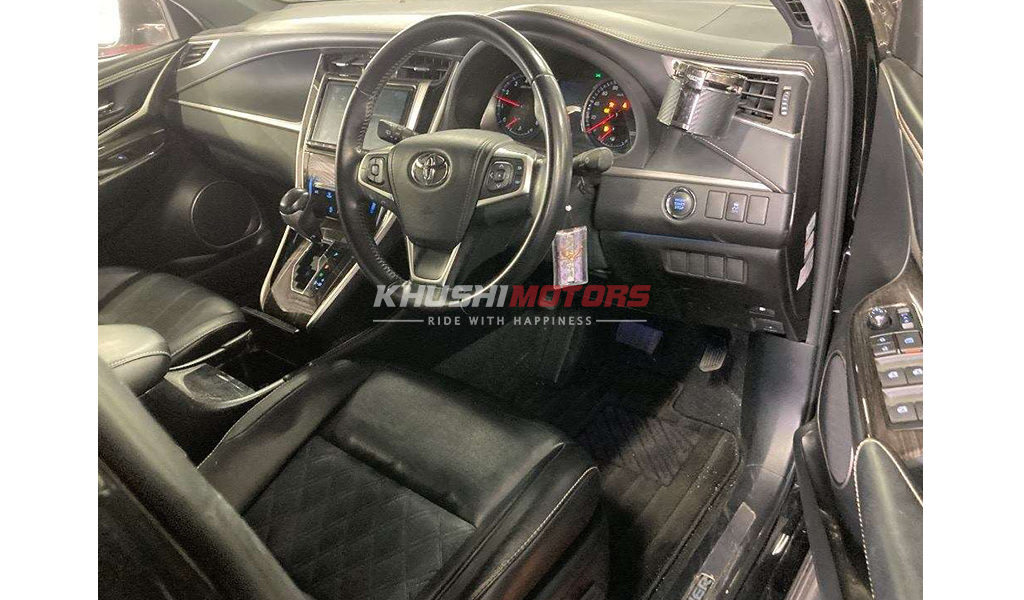 2016 Toyota Harrier image-3
