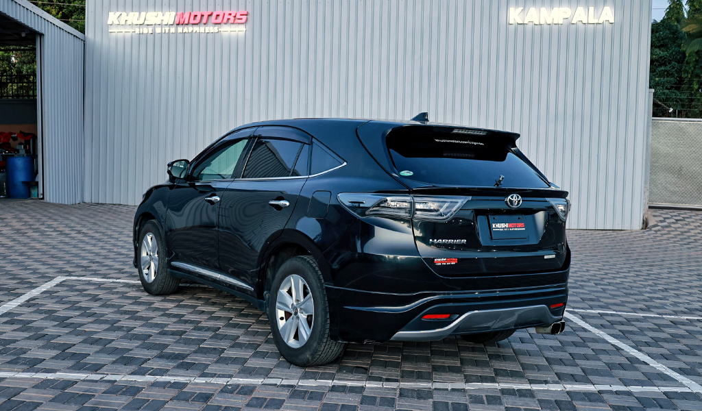 2016 Toyota Harrier image-12