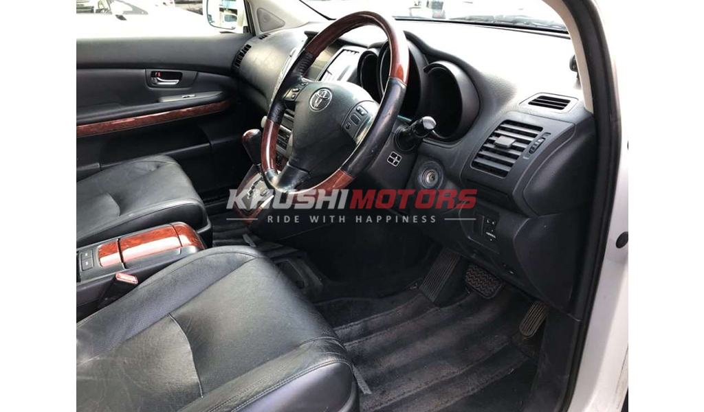 2012 Toyota Harrier image-8