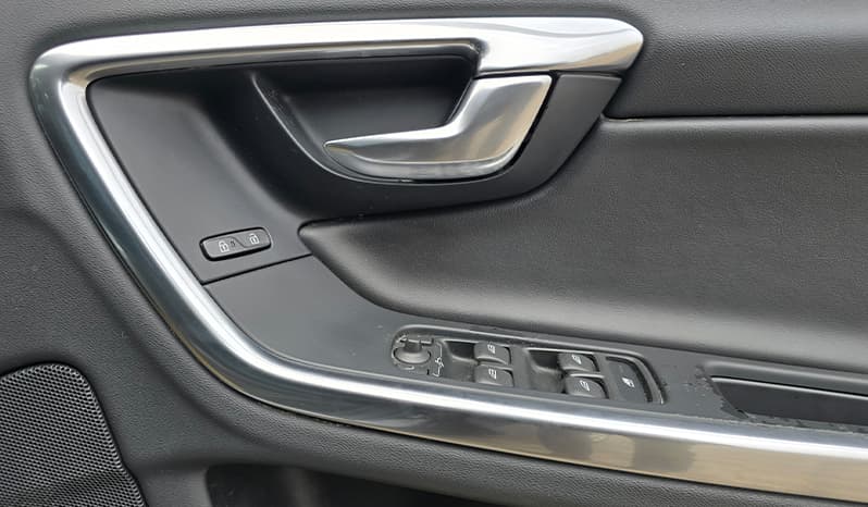 2012 Toyota Harrier image-13