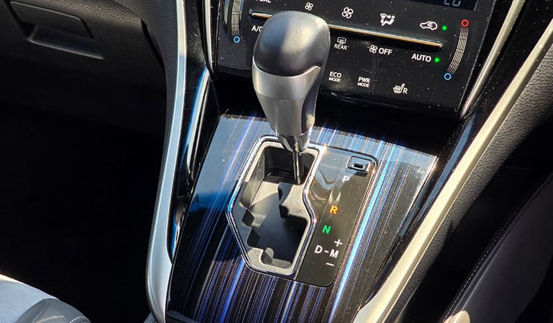 2016 Toyota Harrier image-17