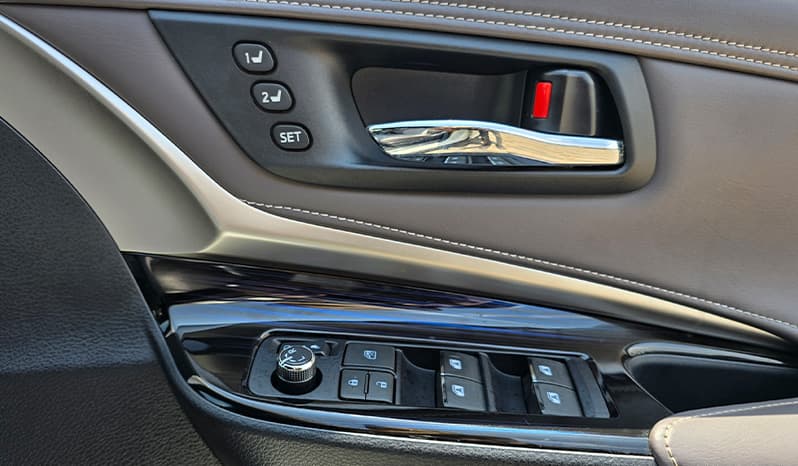 2016 Toyota Harrier image-18