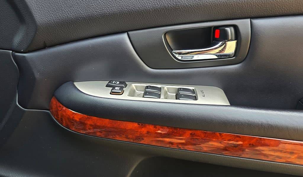 2012 Toyota Harrier image-15