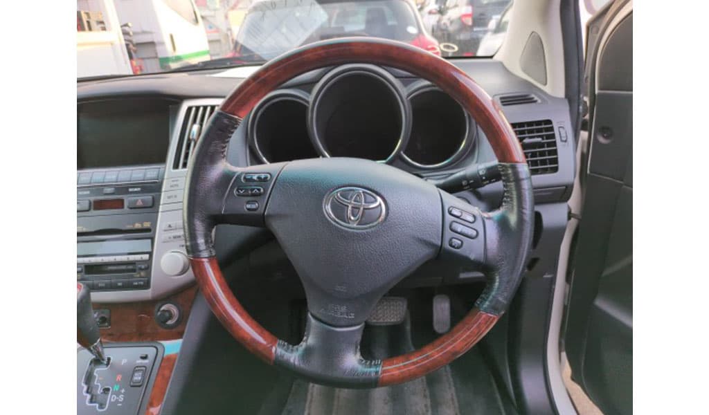 2010 Toyota Harrier image-6