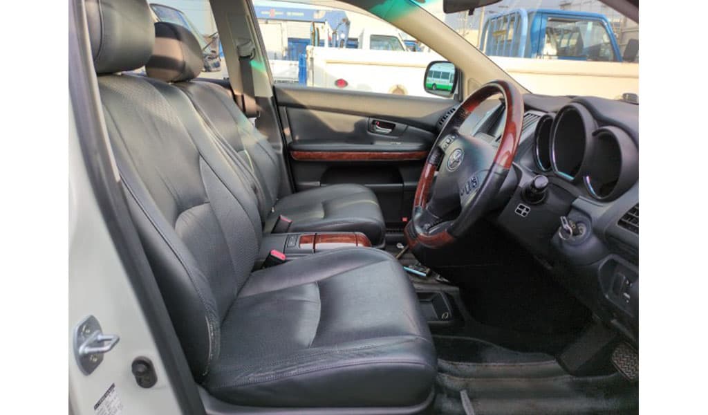 2010 Toyota Harrier image-8