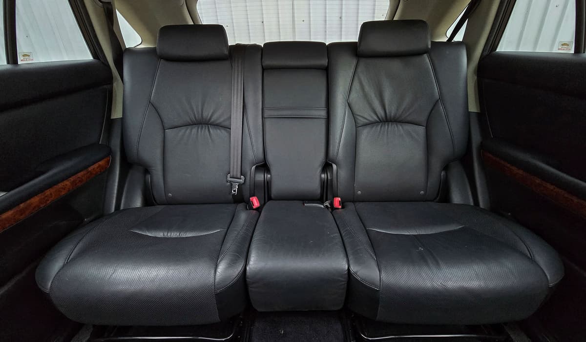 2010 Toyota Harrier image-12