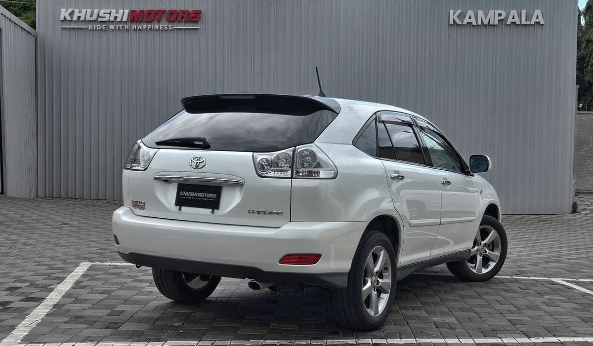 2010 Toyota Harrier image-14