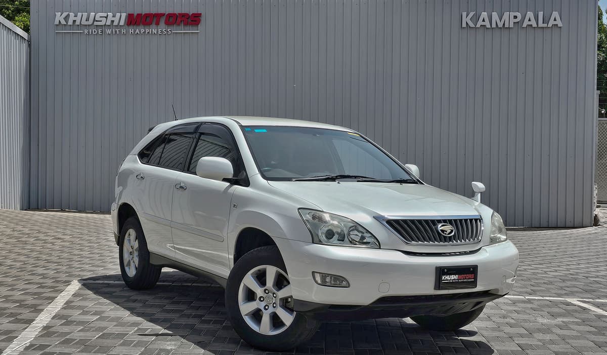 2012 Toyota Harrier image-1