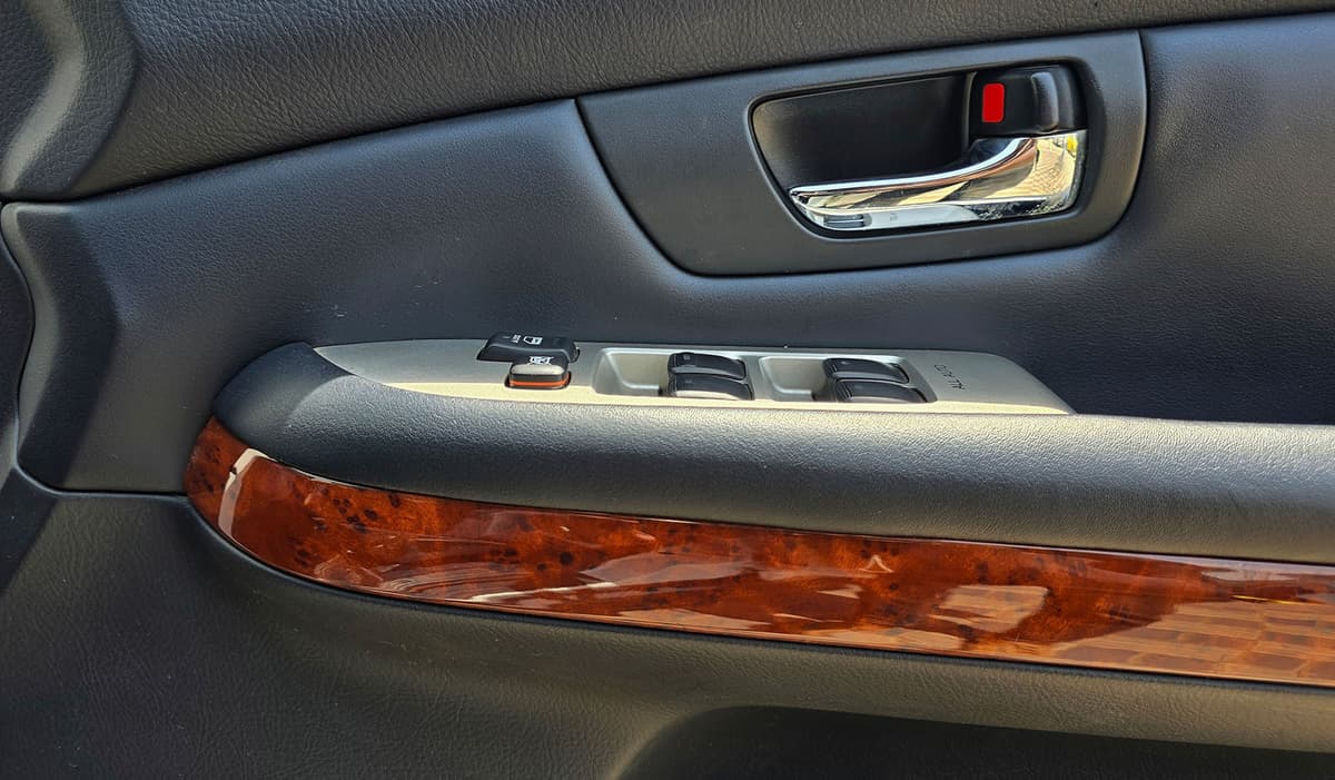 2012 Toyota Harrier image-9