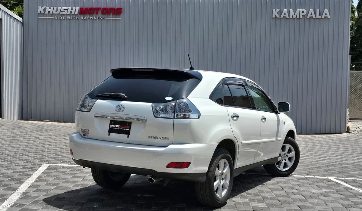 2012 Toyota Harrier image-15