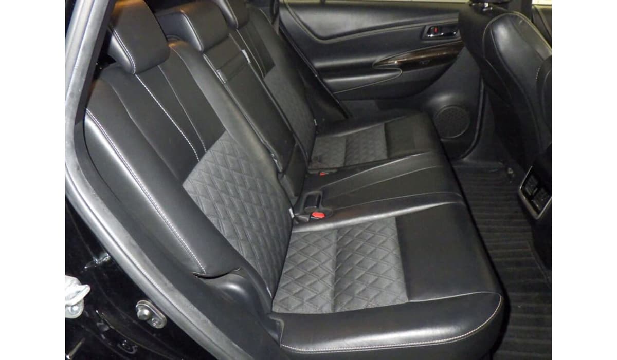 2017 Toyota Harrier Elegance image-2