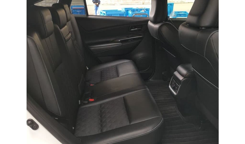 2016 Toyota Harrier Elegance image-2