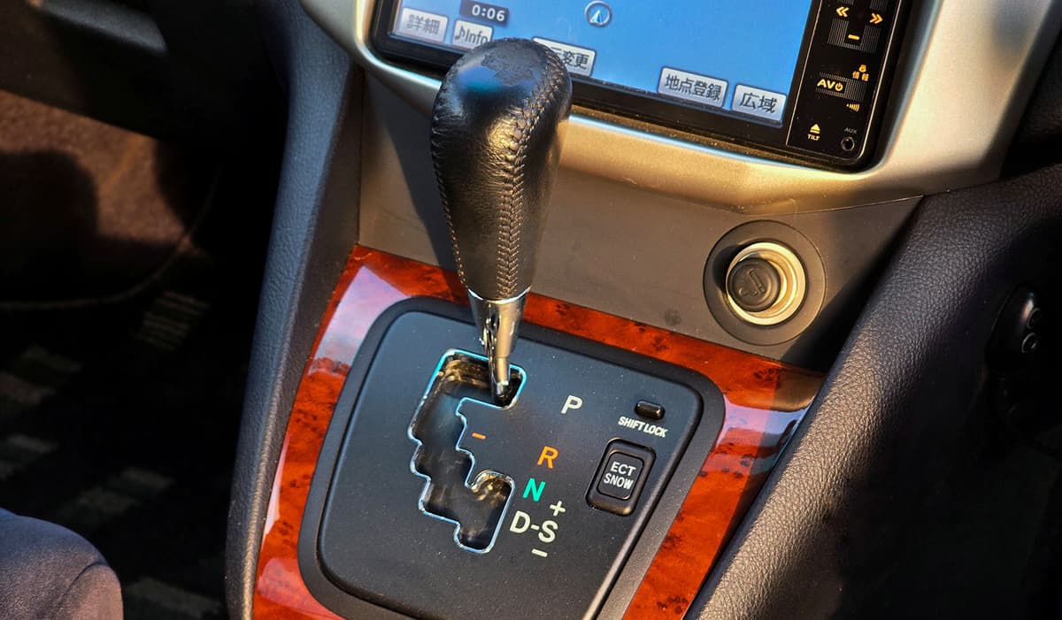 2010 Toyota Harrier 240G image-12
