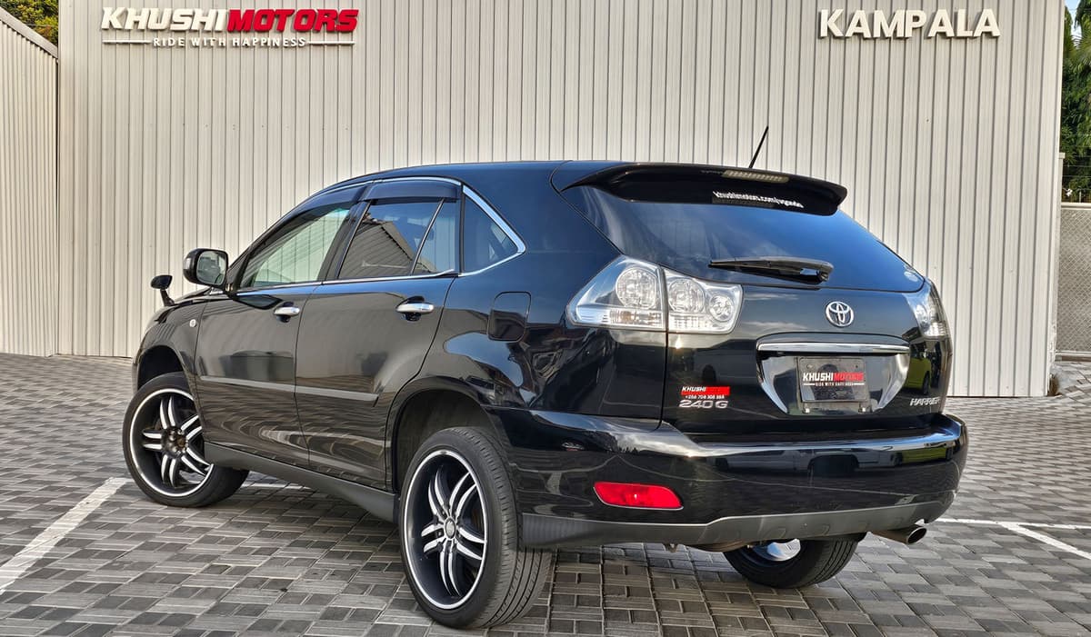 2010 Toyota Harrier 240G image-17
