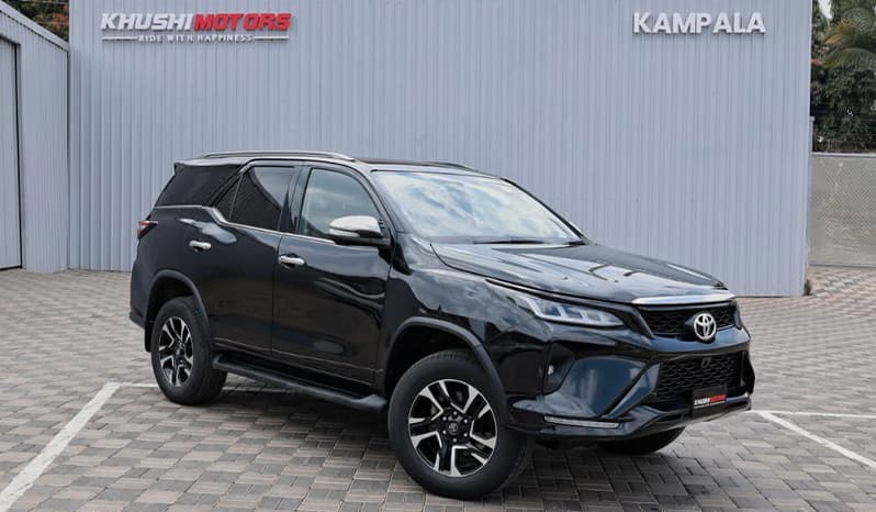 2017 Toyota Fortuner image-1