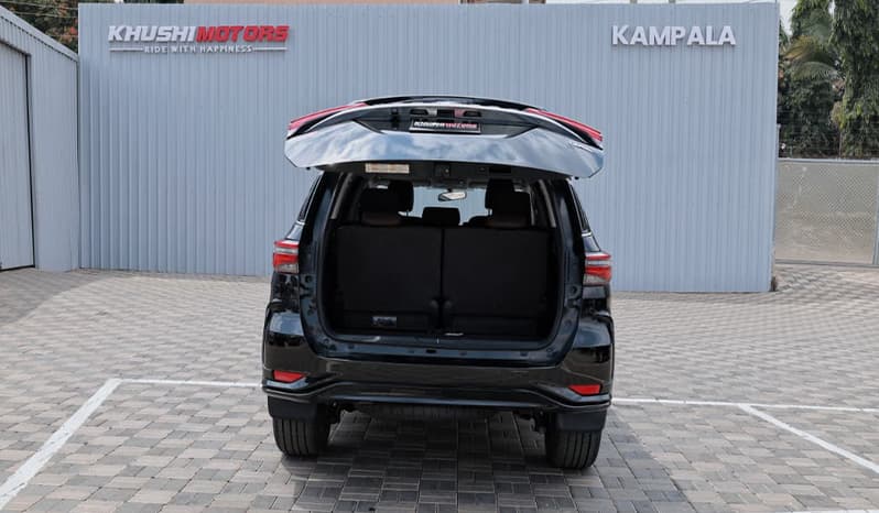2017 Toyota Fortuner image-10