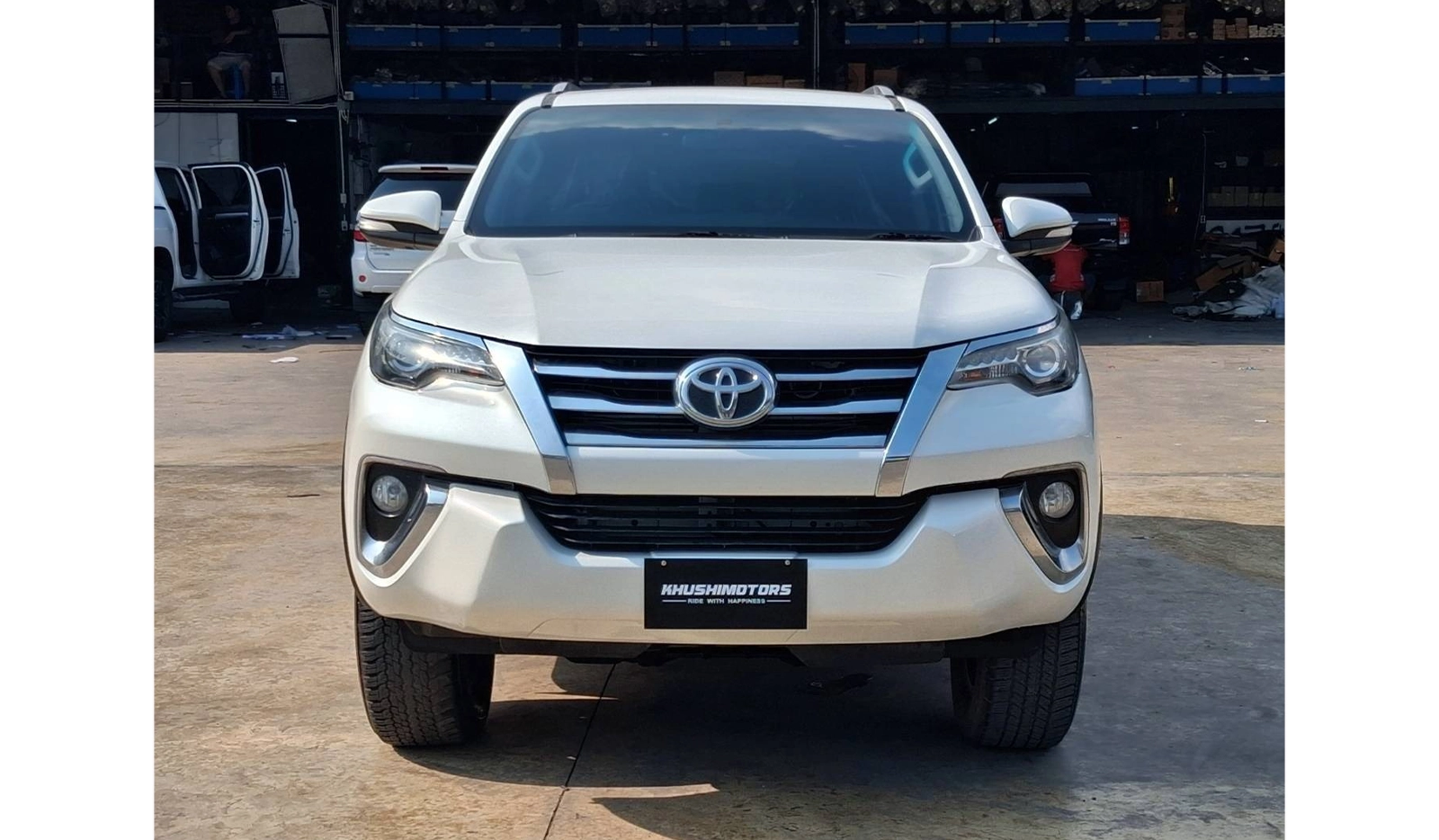 2017 Toyota Fortuner image-7