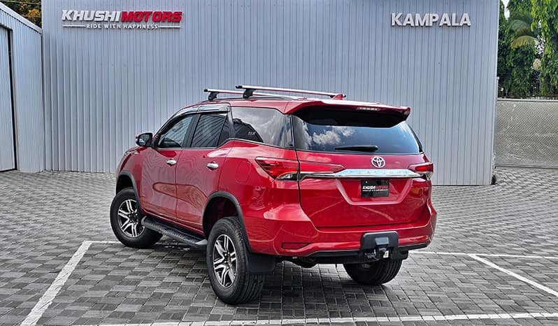 2020 Toyota Fortuner image-9