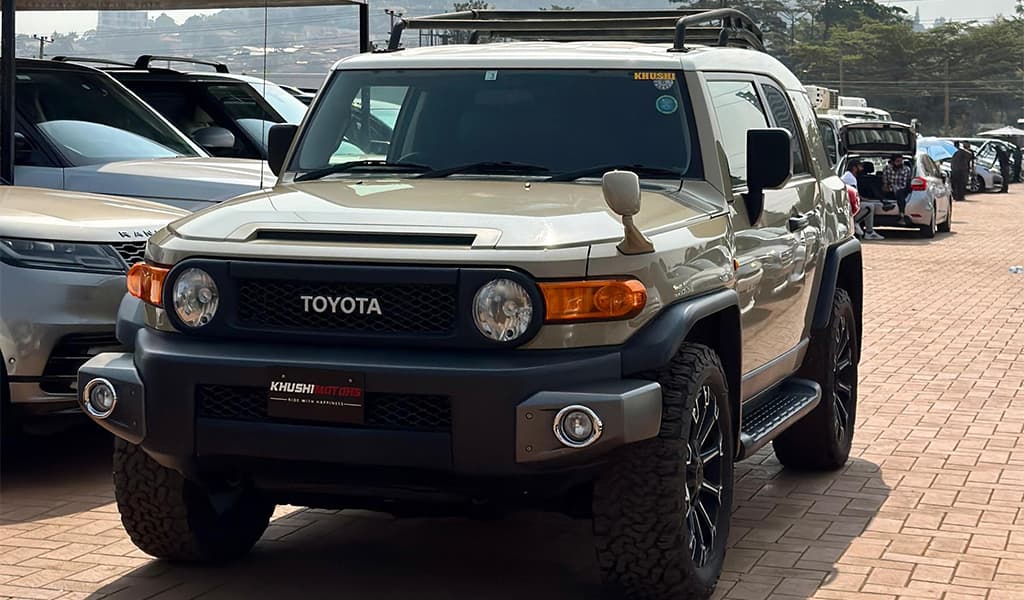 2011 Toyota Fj Cruiser image-3