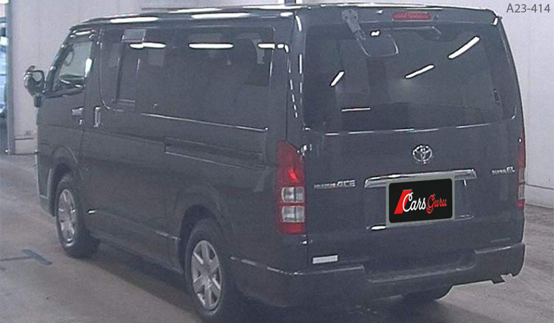 2006 Toyota Hiace image-3
