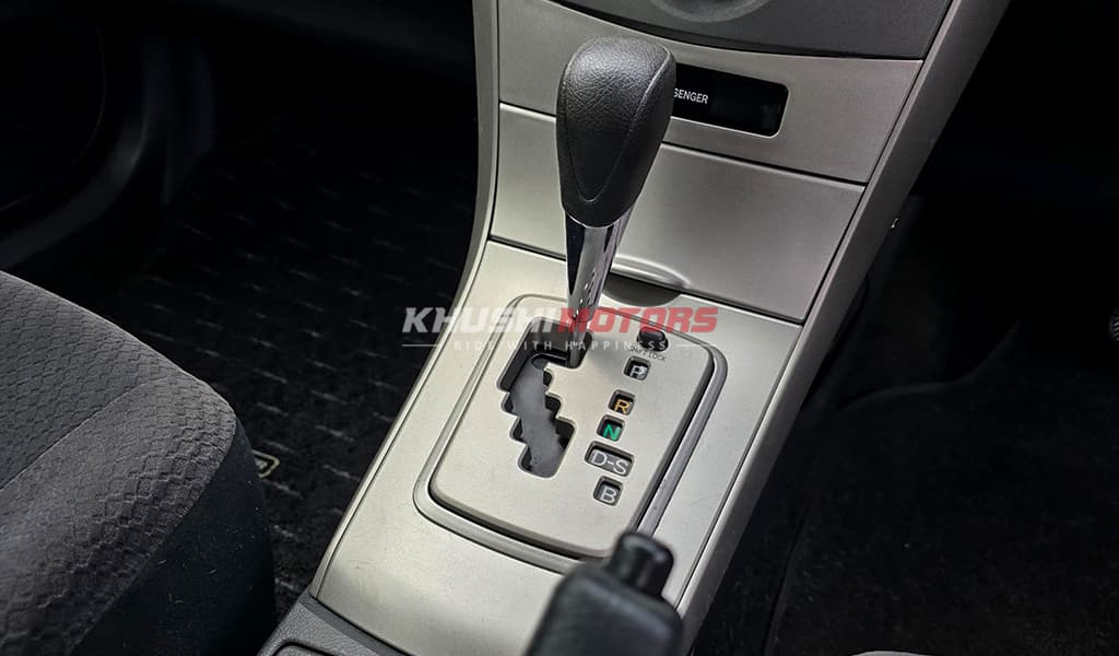 2012 Toyota Corolla Fielder image-13