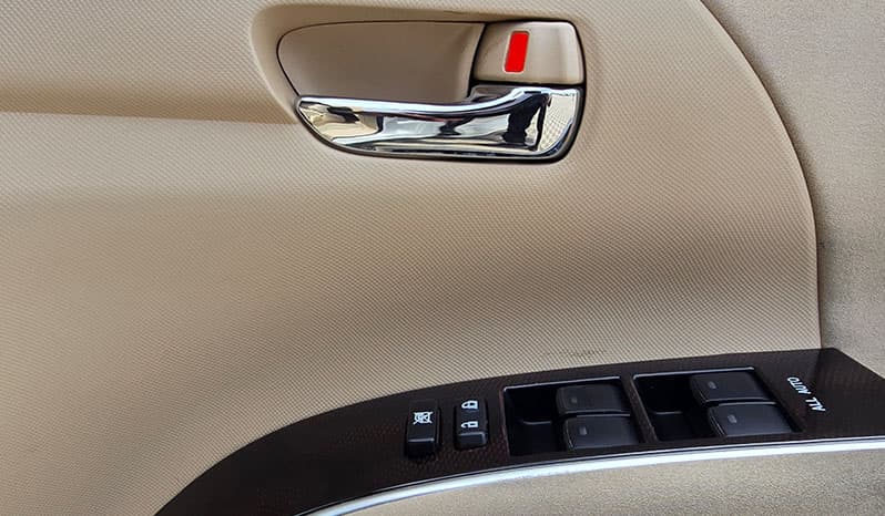 2012 Toyota Estima Aeras image-13