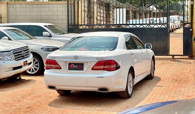 2008 Toyota Crown image-7