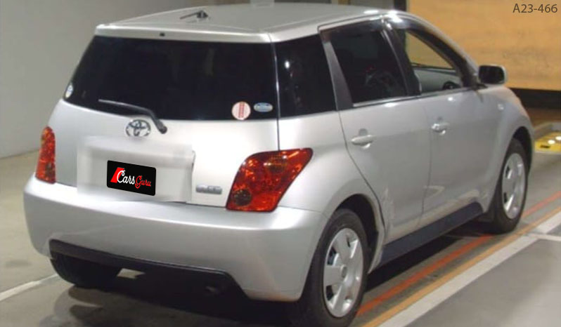 2003 Toyota IST image-2