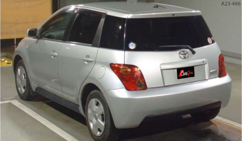 2003 Toyota IST image-3