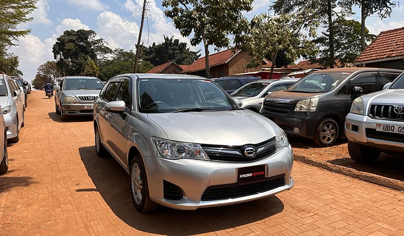2015 Toyota Corolla Fielder image-12