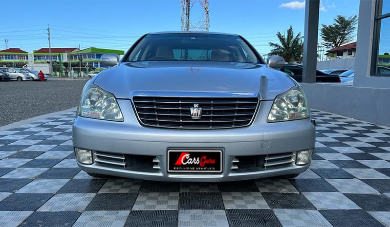 2004 Toyota Crown Royal Saloon image-3