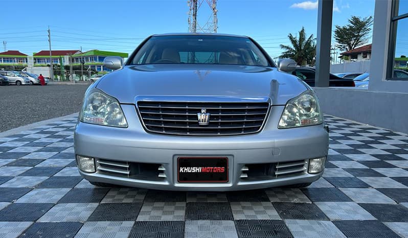 2004 Toyota Crown Royal Saloon image-12